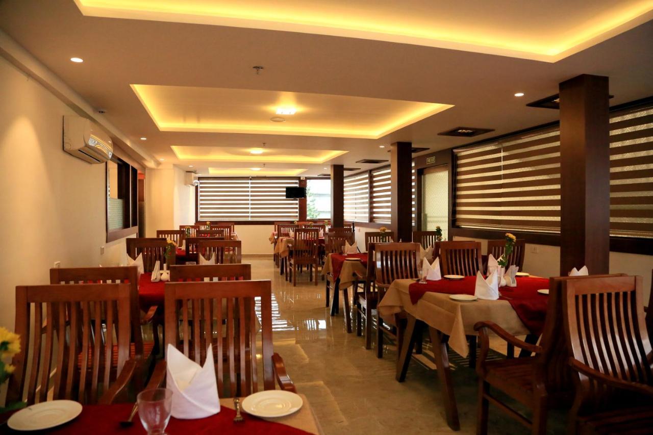 Hotel Victoria International Kattappana ภายนอก รูปภาพ